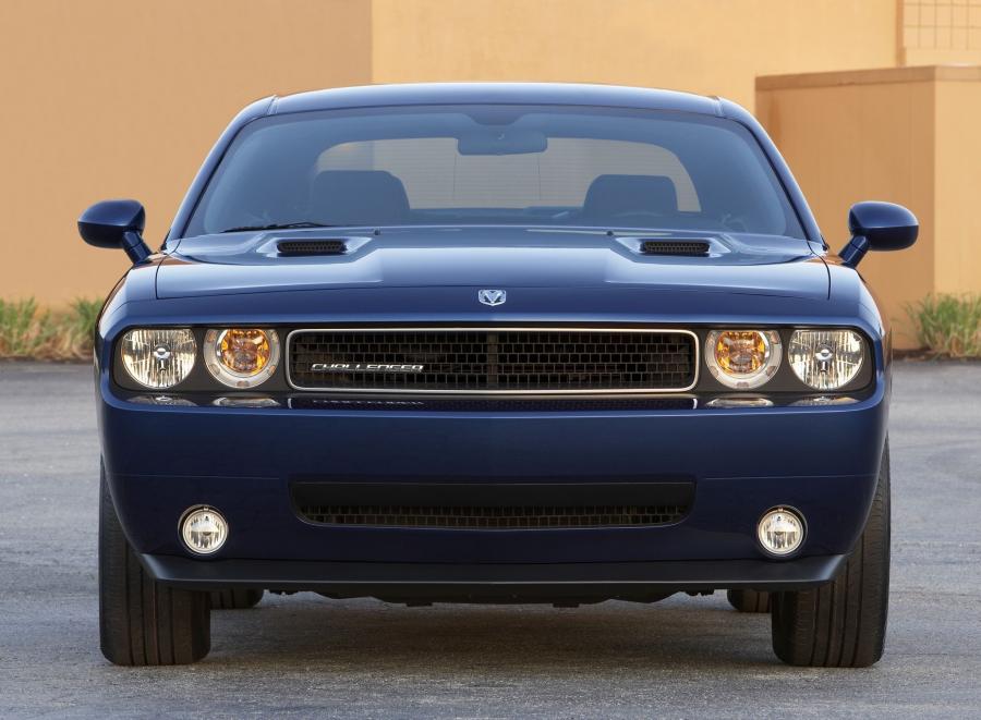  Dodge Challenger SE 2008 года  (фото 4 из 9)